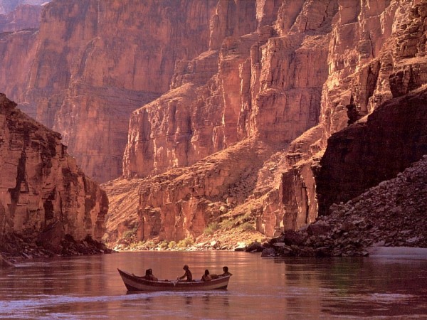 Why Grand Canyon Bus Tours Are The Ideal Option