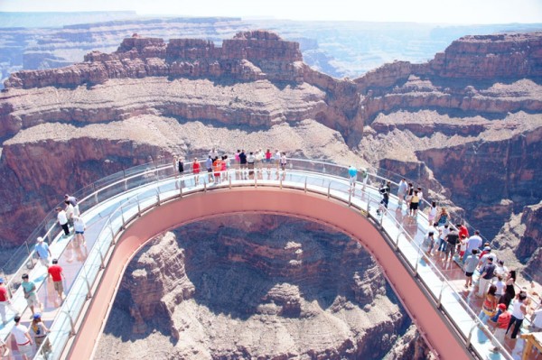 Why Grand Canyon Bus Tours Are The Ideal Option