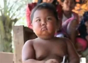 You are currently viewing Shocking! Indonesian baby on 40 cigarettes a day