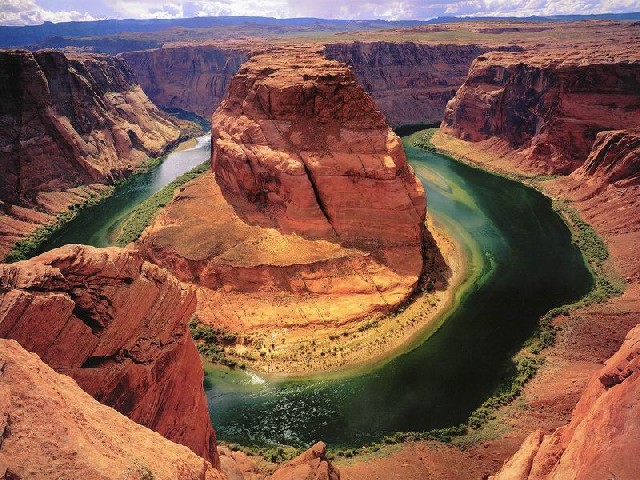 You are currently viewing Why Grand Canyon Bus Tours Are The Ideal Option